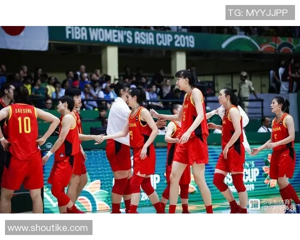 成都排球队与上海排球队赛后状态分析与复盘总结 成都排球队与上海排球队赛后状态分析与复盘总结